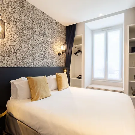 Gare De Lyon Hotel Paříž